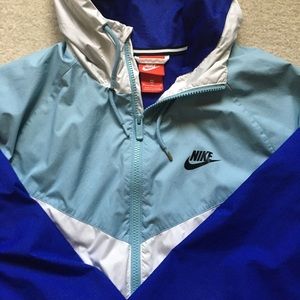 Nike windbreaker